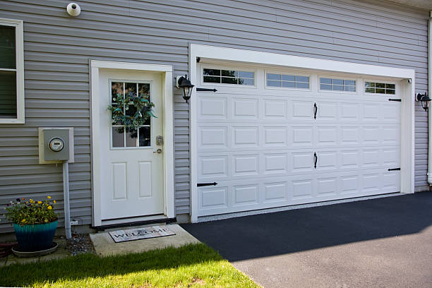 24/7 Emergency Garage Door Roller Replacement experts in Scott County County, AR